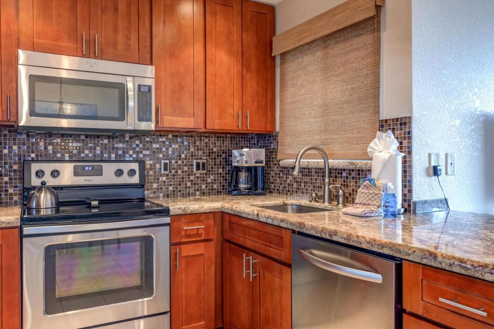 K B M Resorts- KGV-22T5 Stunning 1Bd upgraded villa with ocean views, custom remodel Kapalua Lägenhet